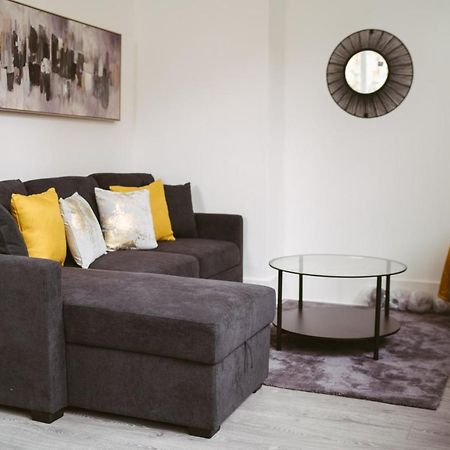York Riverside Apartments Экстерьер фото