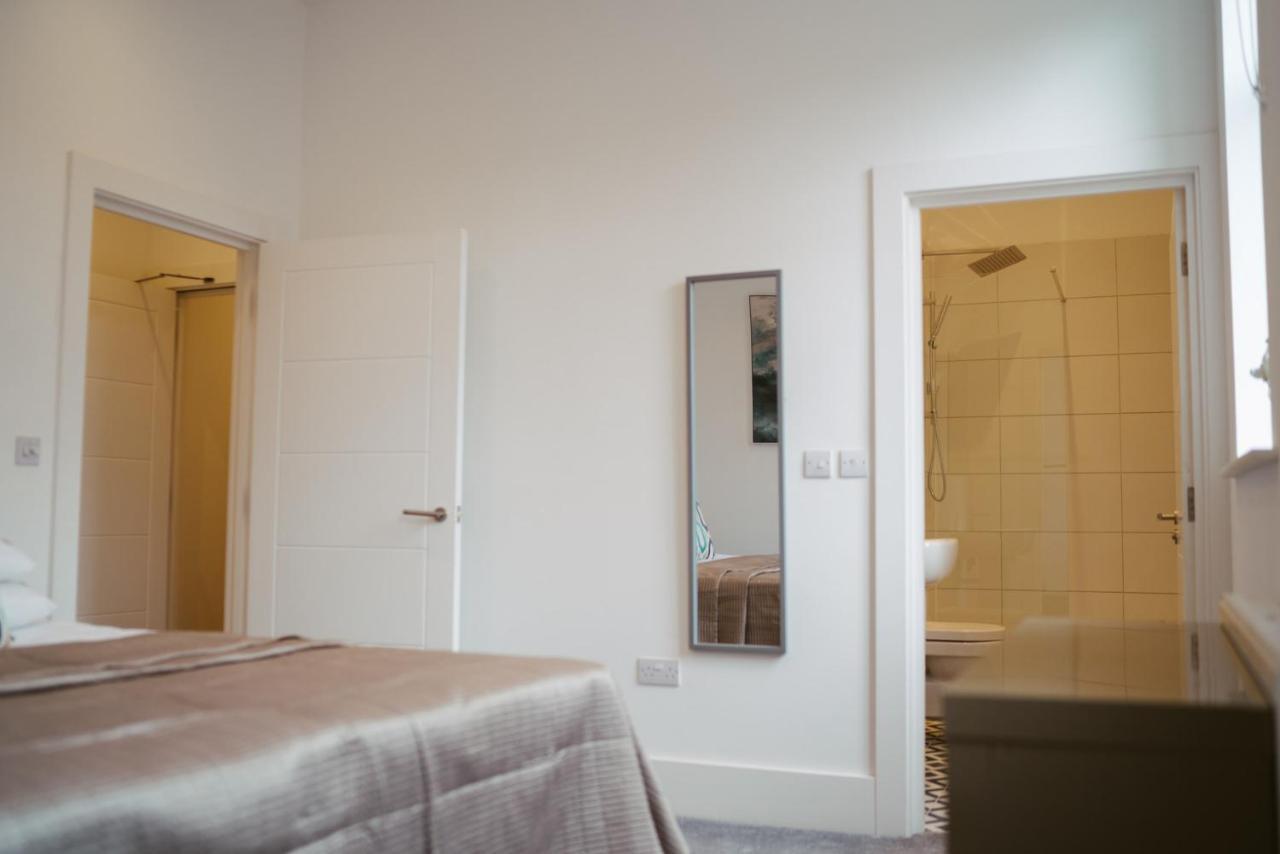 York Riverside Apartments Экстерьер фото