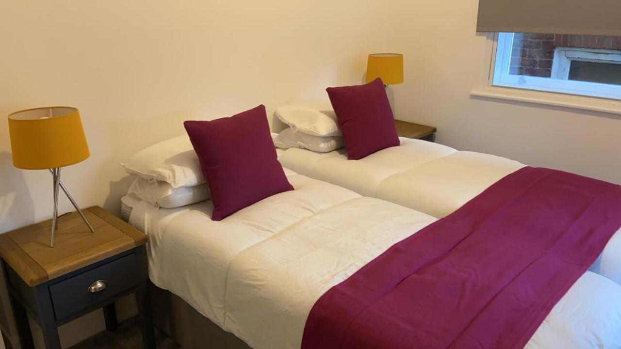 York Riverside Apartments Экстерьер фото