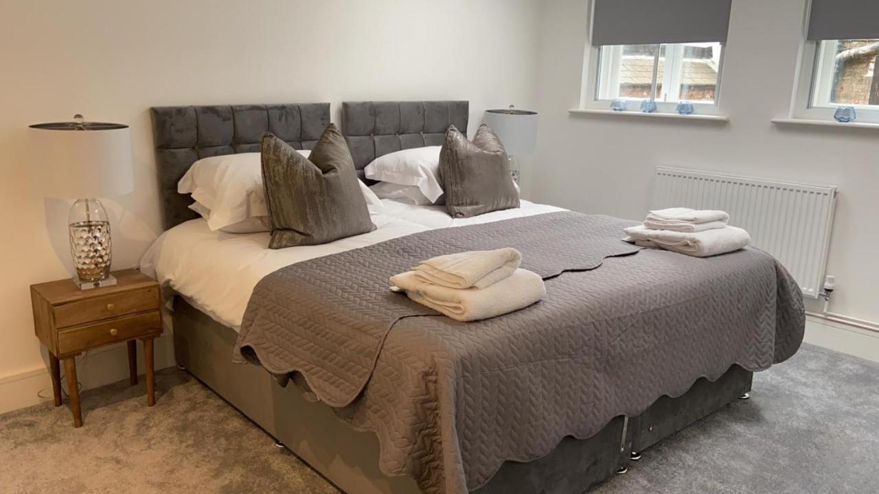 York Riverside Apartments Экстерьер фото