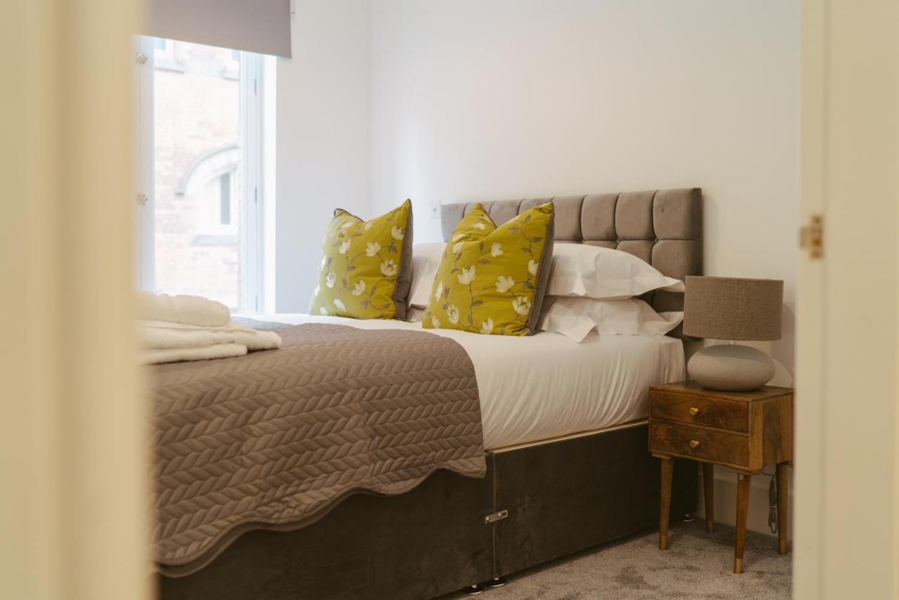 York Riverside Apartments Экстерьер фото